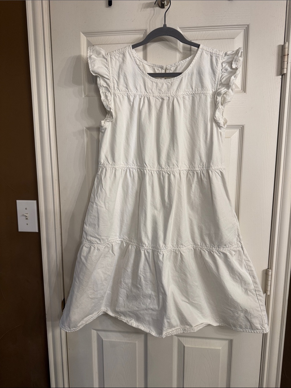 Womens White Tiered Ruffle Sleeve Dress